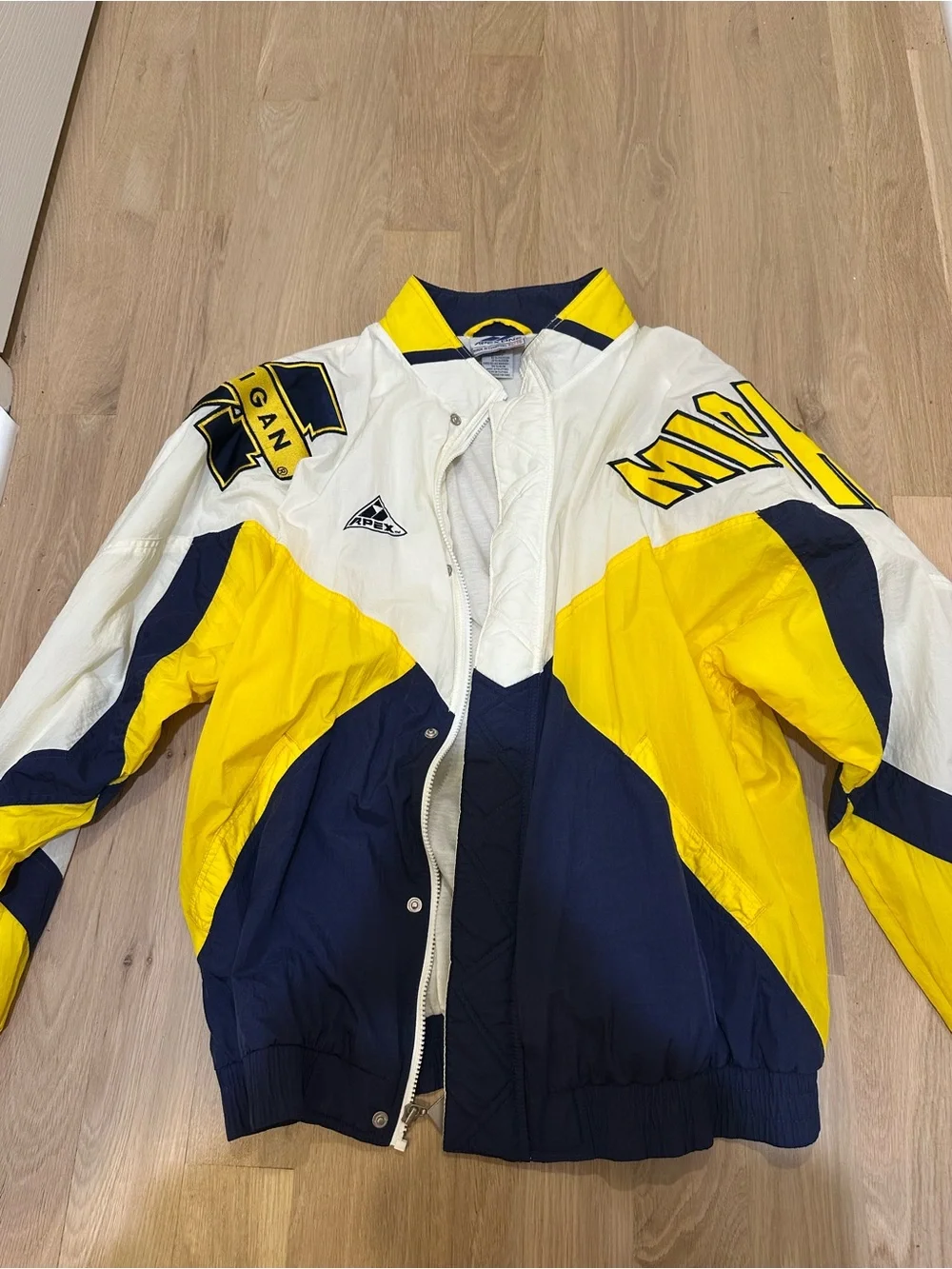 Retro Vintage MICHIGAN XL Windbreaker Jacket - Zip up - Navy, Yellow & White
